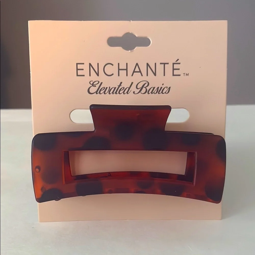 ✨🌿4/$20 ENCHANTÉ Hair Clip